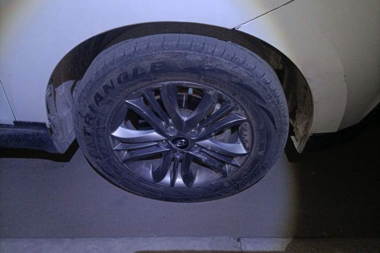 Used Hyundai ix35 2013 2.0L Automatic Two-Wheel Drive Smart GLS China IV Standard
