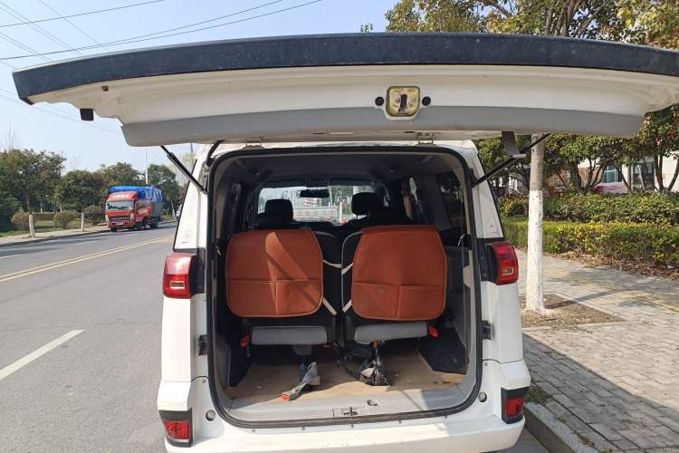 Used Dongfeng Shuaike 2016 1.5L Manual Standard Edition