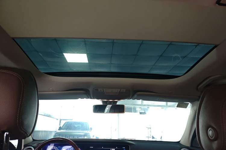 Used Mercedes-Benz E-Class 2018 Facelift E 300 L Luxury Edition
