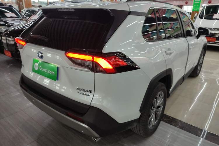 Used Toyota RAV4 2024 Dual-Motor 2.5L E-CVT Two-Wheel Drive Elite Plus Edition
