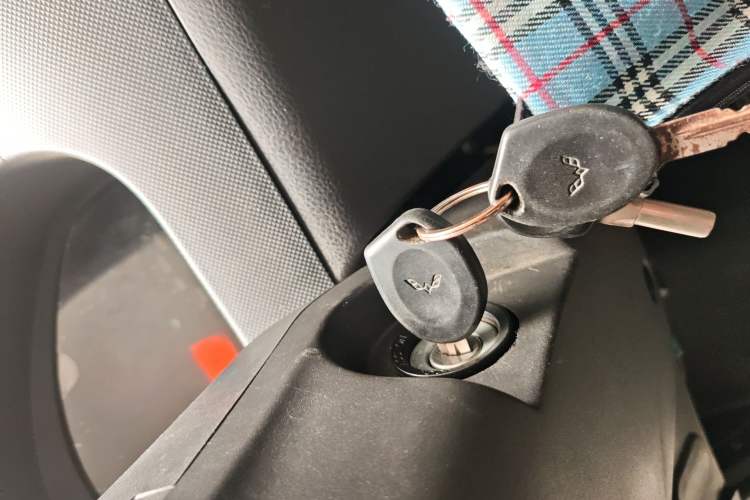 Used Wuling Rongguang 2011 1.2L Base Version