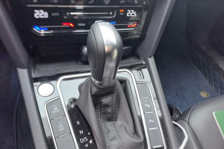 Used Volkswagen FAW-Volkswagen CC 2024 380TSI Striking Edition
