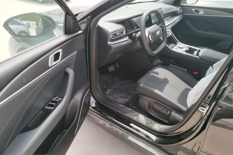 Used Geely Galaxy Stellar 6 2026 Model 125km Free-Style Edition Driver Seat