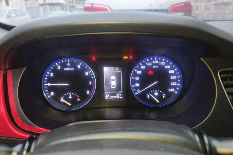 Used Hyundai Mistra 2014 1.8L Automatic Smart GLS
