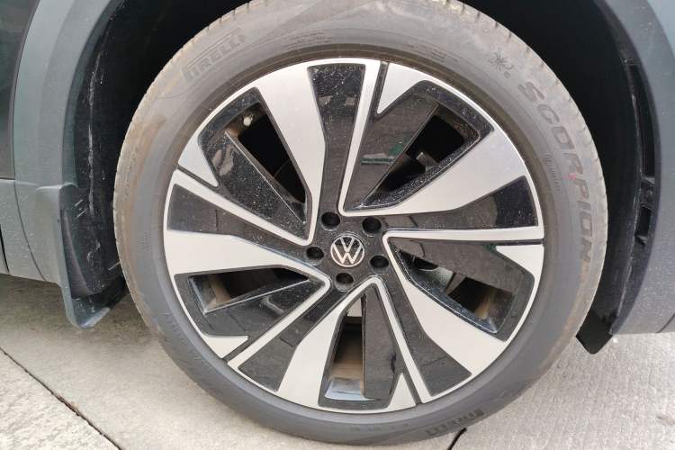 Used Volkswagen Talagon 2024 380TSI Four-Wheel Drive Luxury Jiajing Pro Shared-Experience Version 6 Seats Right Front Wheel Hub