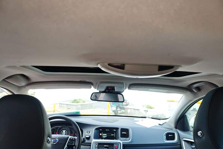 Used Volvo S60 2017 S60L T3 Smart Upgrade Edition
