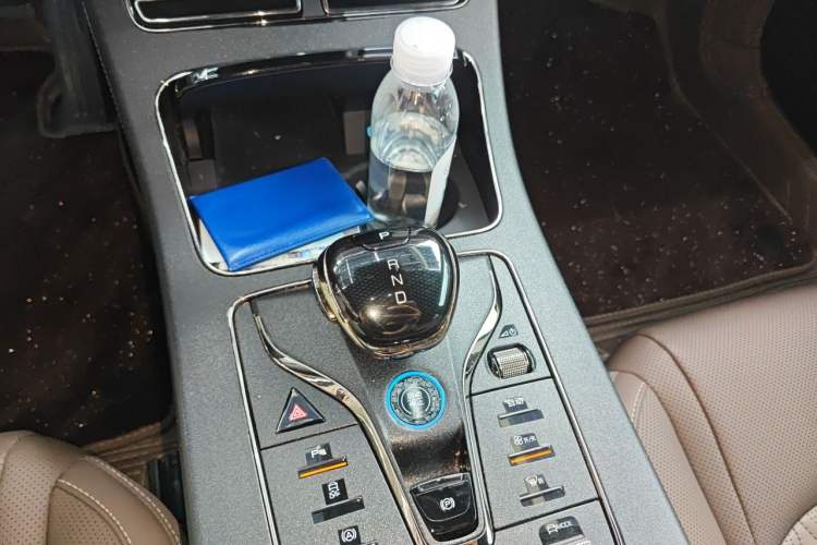 Used BYD Han 2025 DM-i 125KM Prestige Model
