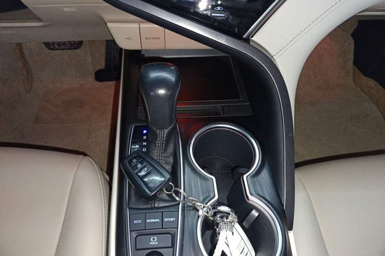 Used Toyota Camry 2021 2.5G Luxury Edition
