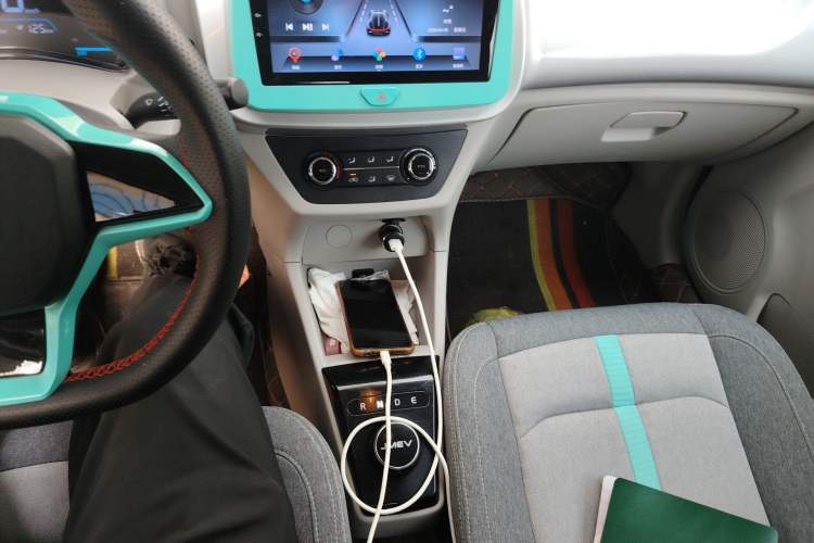 Used JMEV Xiao Qilin 2023 Joyful Edition 201km Comfort Model Gear Lever