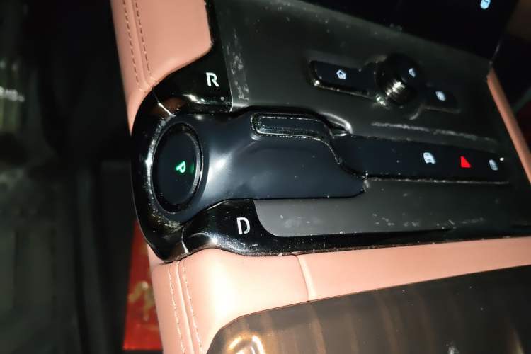 Used Nio EC6 2020 615 km Signature Edition