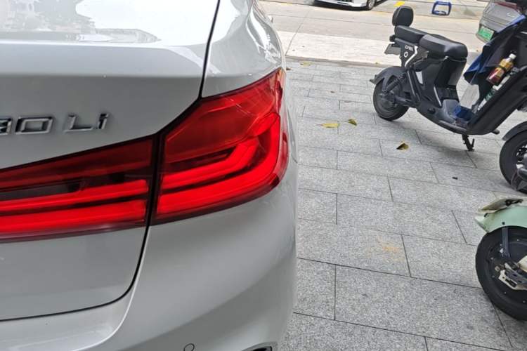 Used BMW 5 Series 2019 530Li Luxury Edition M Sport Package
