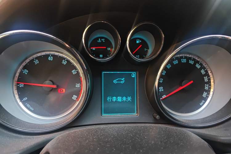 Used Buick Regal 2014 1.6T Fashionable Tech Edition
