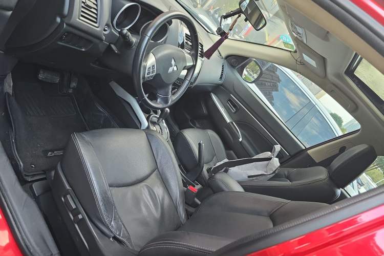 Used Mitsubishi ASX 2018 2.0L CVT Two-Wheel Drive Deluxe Edition
