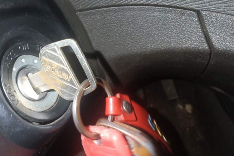 Used Wuling Hongguang 2015 1.5L S Basic Version China V Standard
