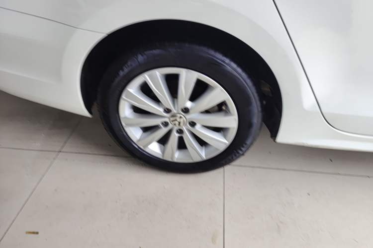 Used Volkswagen Sagitar 2014 Revised Version 1.4TSI Manual Luxury Edition
