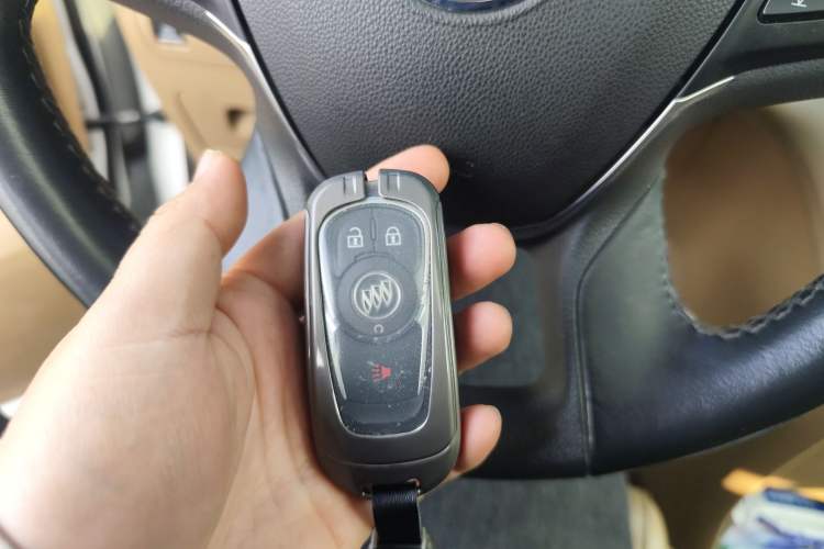 Used Buick GL8 2018 ES 28T Premium Model China VI Standard