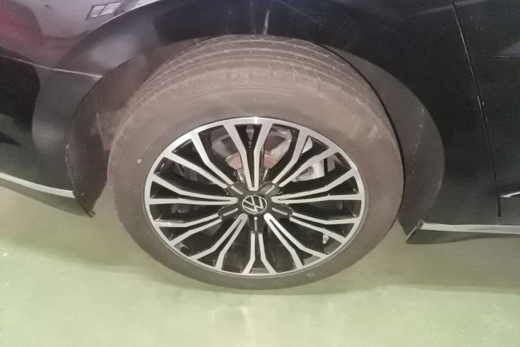 Used Volkswagen Phideon 2021 380TSI Luxury Edition
