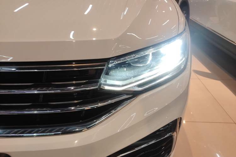 Used Volkswagen Tiguan X 2022 330TSI Two-Wheel-Drive Flagship Edition Left Front Headlight