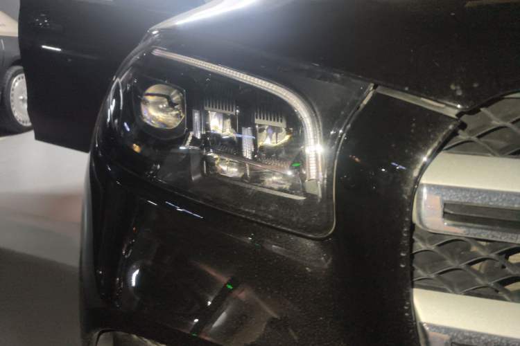 Used Mercedes-Benz GLS 2021 Refresh GLS 450 4MATIC Fashion Edition Right Front Headlight