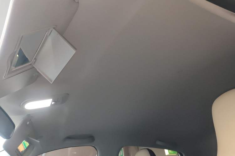 Used Wuling Bingo 2023 333 km Enjoyment Version Headliner