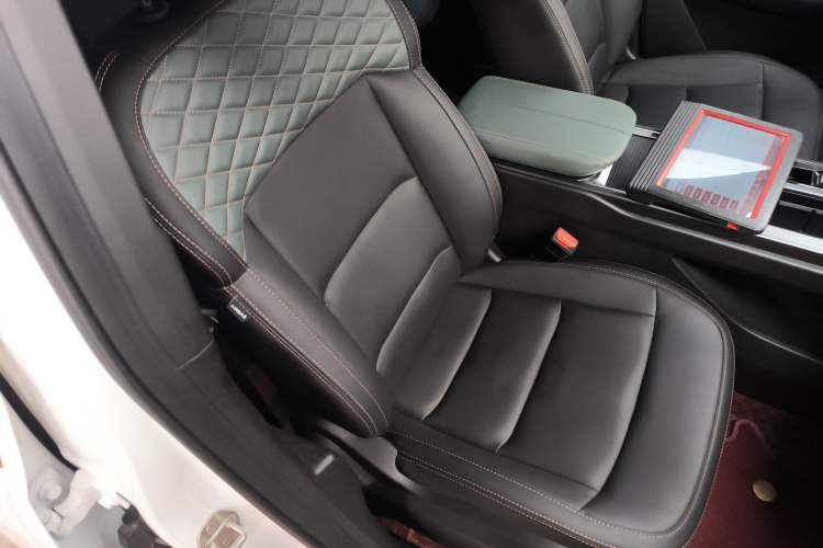 Used Geely Auto Haoyue L 2023 2.0T DCT Prestige Edition
