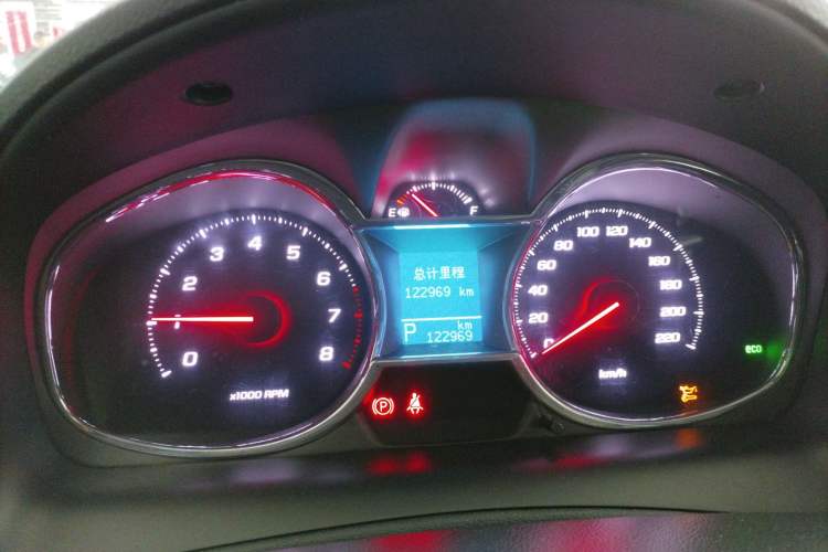 Used Chevrolet Captiva 2015 2.4L Two-Wheel Drive Urban Version 5 Seats