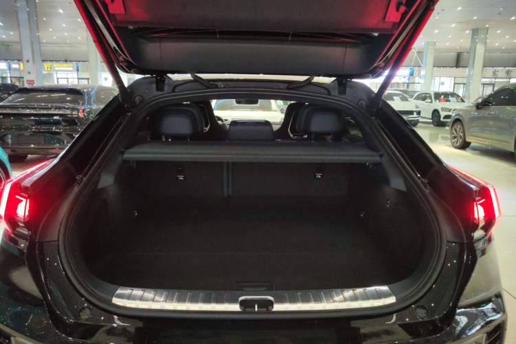 Used Zeekr 001 2026 Model 103° Four-Wheel Drive Ultra Version
