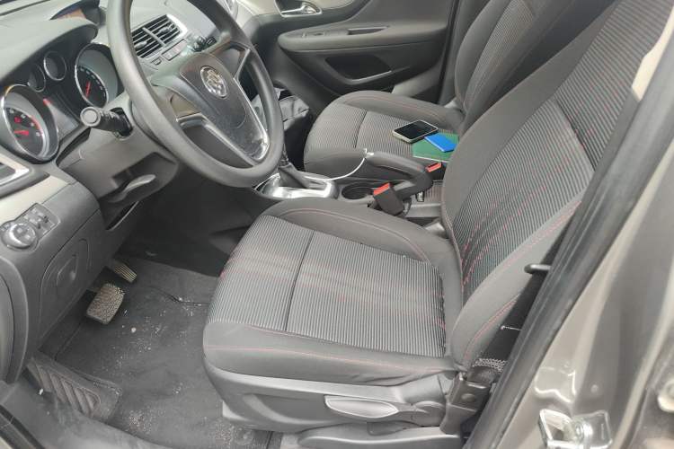 Used Buick Encore 2015 1.4T Automatic Two-Wheel Drive Urban Elite Version
