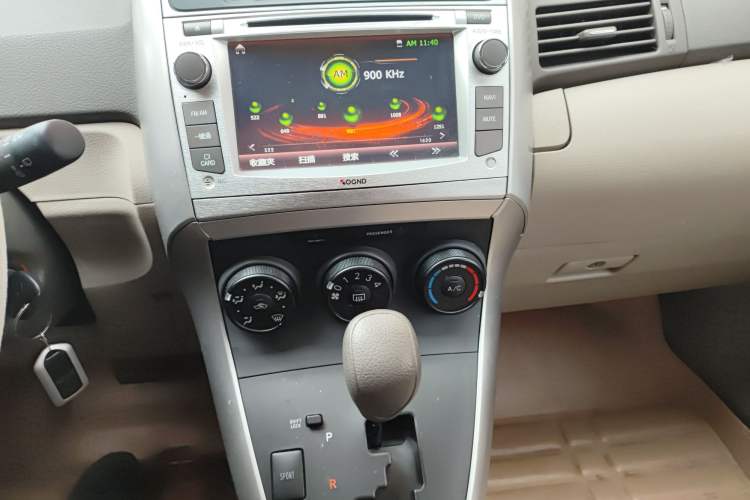 Used Toyota Verso 2014 Starlight 180E CVT Elite Edition