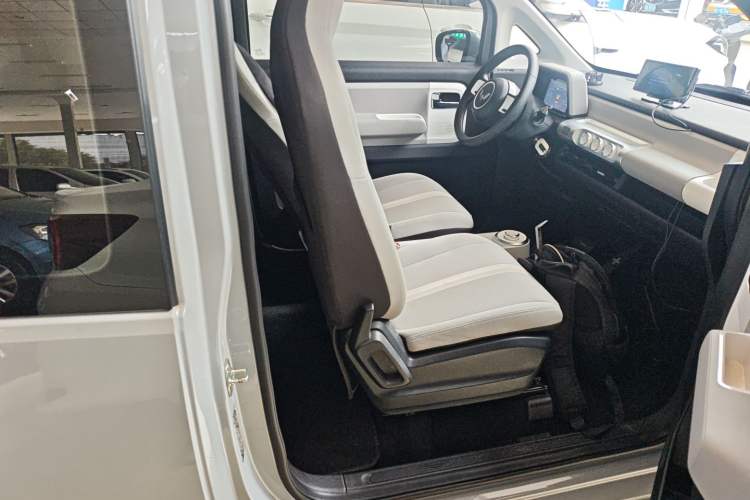Used Wuling Air ev 2023 - Four Seats - Standard Edition
