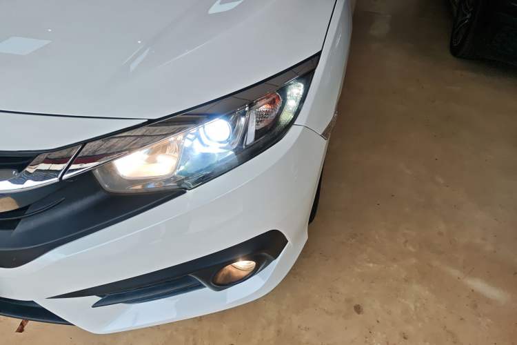 Used Honda Civic 2016 220TURBO CVT Luxury Edition Left Front Headlight