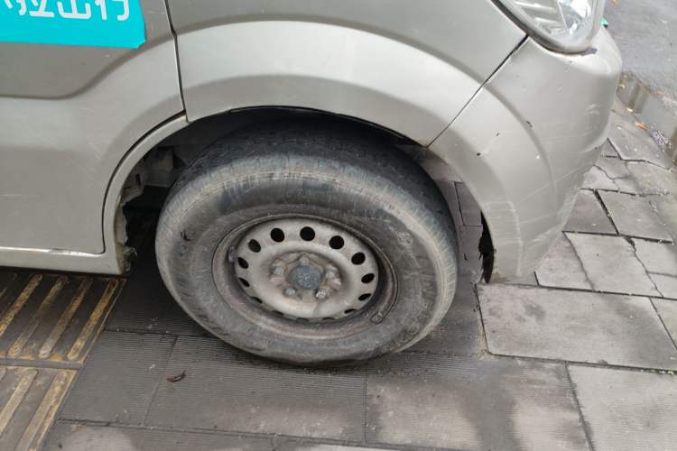 Used CHANGAN KAICHENG Star 9 2015 1.5L Base Version 4G15S Right Front Wheel Hub