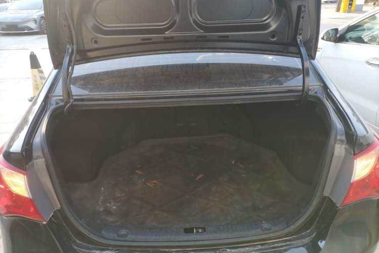 Used Hyundai Celesta 2015 1.6L Manual Comfort Model