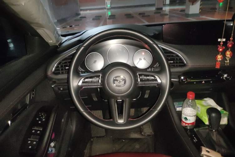 Used Mazda 3 Axela 2022 2.0L Automatic Zhiya Edition Steering Wheel