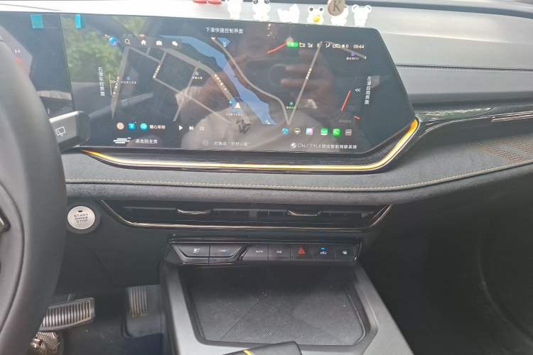 Used CHANGAN OSHAN X5 PLUS 2023 Revised 1.5T DCT Excellence Edition