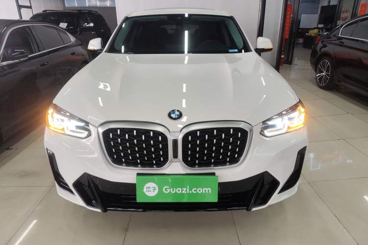 Used BMW X4 2022 xDrive 25i M Sport Package Front