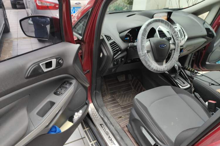 Used Ford EcoSport 2013 1.5L Automatic Fashion Model