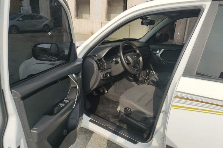 Used Chery Tiggo 3 2020 Million Global Edition 1.5L Manual Fashion Model