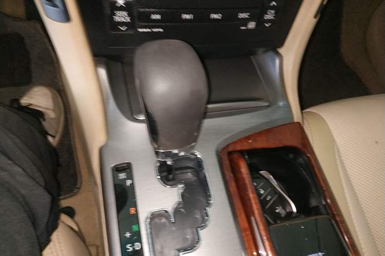 Used Toyota Crown 2012 2.5L Royal Leather Edition Gear Lever