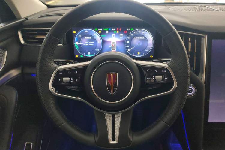 Used Hongqi HS7 PHEV 2024 2.0T PHEV Four-Wheel Drive Flagship Edition 6 Seats Steering Wheel