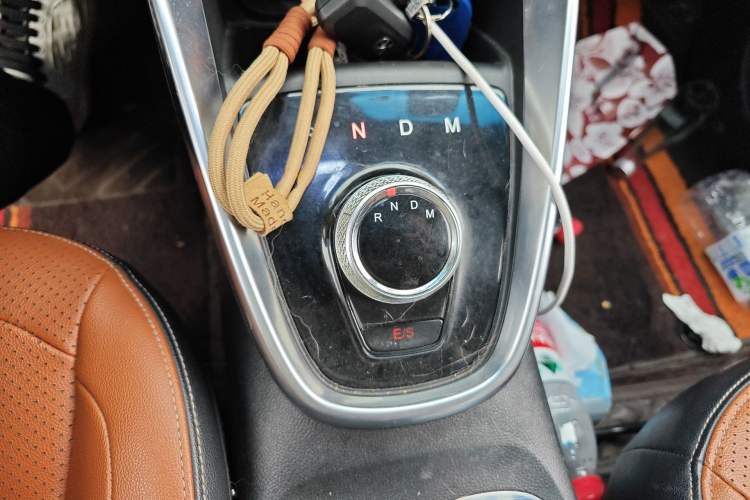 Used Baojun 510 2017 1.5L Automatic Luxury Model Gear Lever