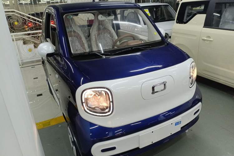 Used Bestune Pony 2026 222km Colorful Horse Front Right 45 Deg