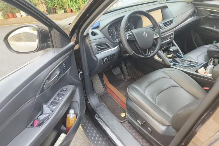 Used BORGWARD BX7 2018 28T Front-Wheel Drive Quality Enjoyment Version 5 Seats China VI Emission Standard
