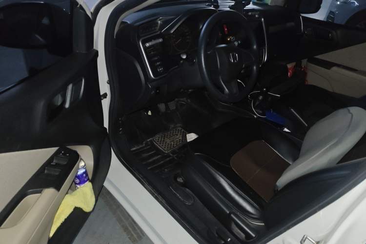 Used Honda Greiz 2016 1.5L Manual Classic Edition

