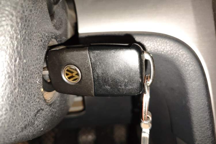 Used Volkswagen Lavida 2015 1.6L Manual Comfort Edition