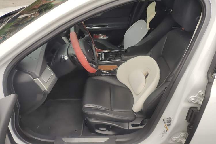 Used Jaguar XFL 2020 XFL 2.0T P200 Two-Wheel-Drive Elite Edition Left Front Seat