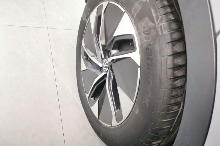 Used Volkswagen ID.4 CROZZ 2024 Pure Edition Limited Edition Right Rear Wheel Hub