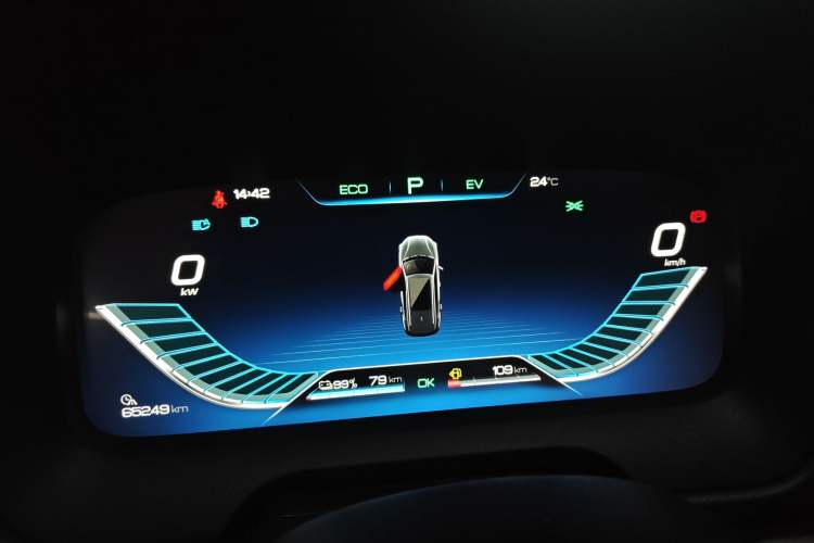 Used BYD Tang New Energy 2018 DM 2.0T All-Wheel Drive Smart Connectivity Enjoyment Model 5 Seats China V Emission Standard