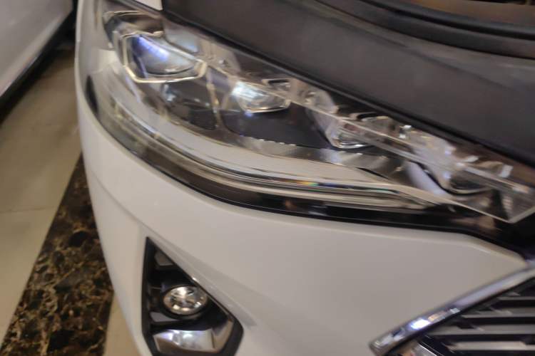 Used Haval F7 2020 1.5T Two-Wheel Drive iCool Right Front Headlight