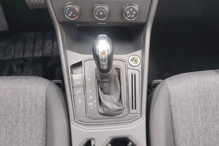 Used Volkswagen Lavida 2018 1.5L Automatic Fashion Edition China V Standard
